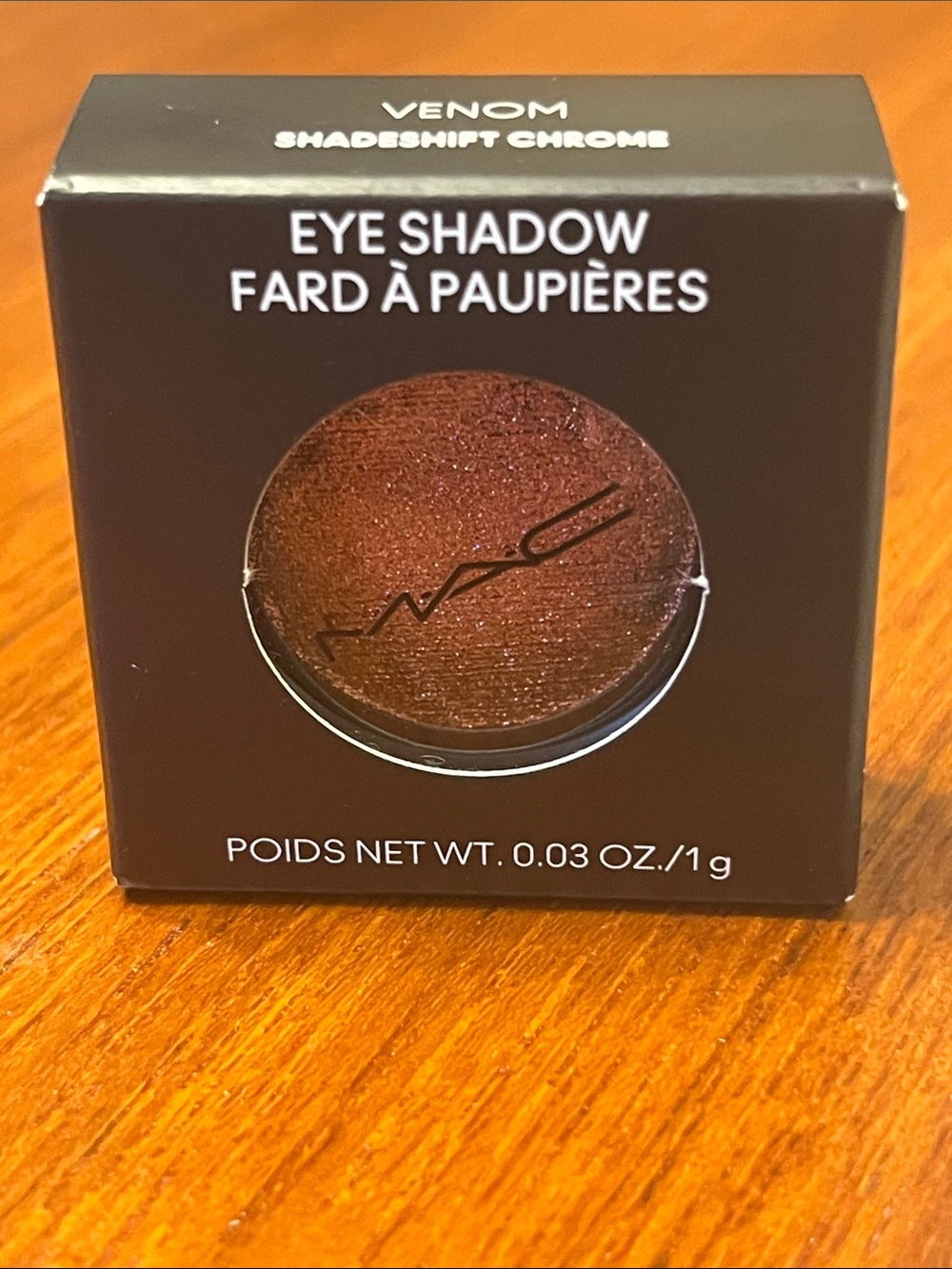 MAC Cosmetics eyeshadow shadeshift chrome VENOM